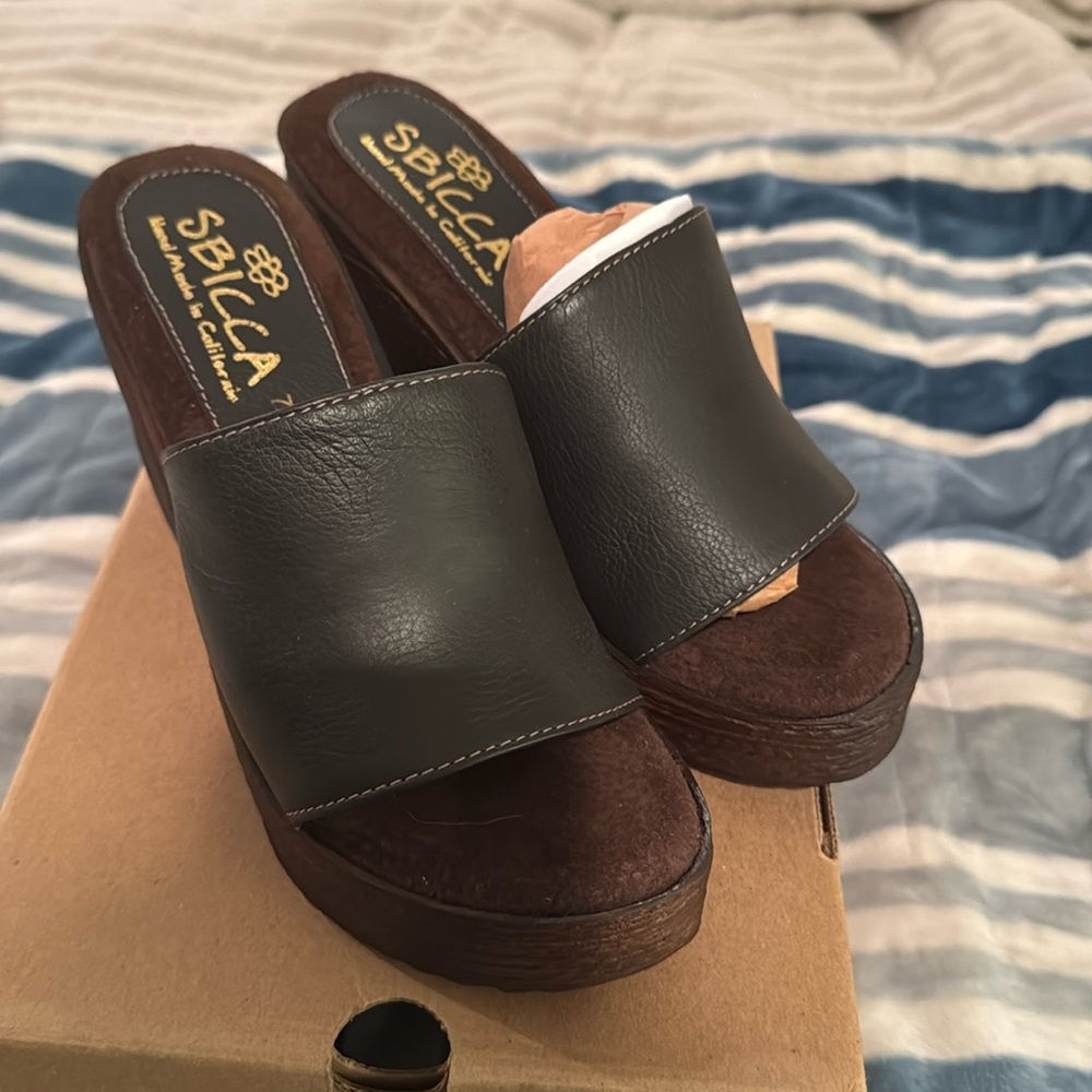 Sbicca brown platform wedge sandals size 7 Made in CA